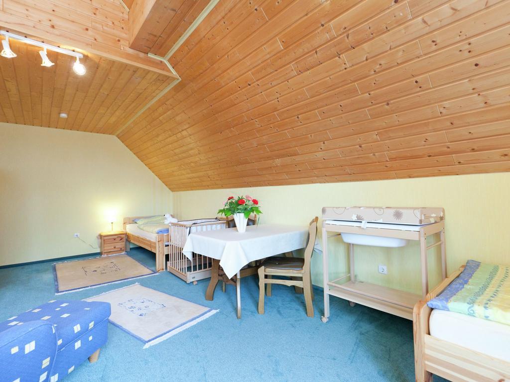 Cozy Apartment In Gerolstein With Garden Екстериор снимка